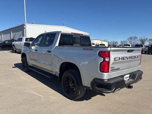 Used 2021 Chevrolet Silverado 1500 LT Trail Boss w/ Convenience Package II image 7