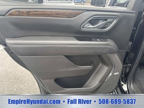 Used 2023 Chevrolet Tahoe Premier w/ Premium Package 2 AWD/4WD image 18