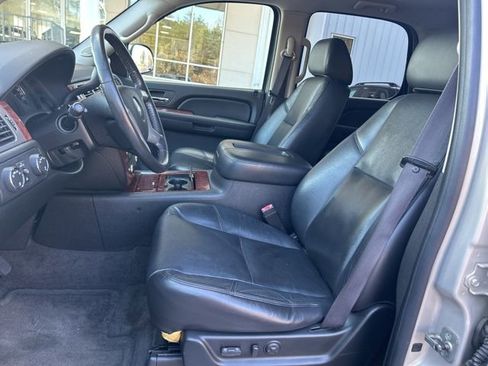 Used 2009 Chevrolet Tahoe LTZ image 15