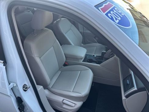 Used 2019 Volkswagen Atlas SE w/ Panoramic Sunroof Package FWD image 28