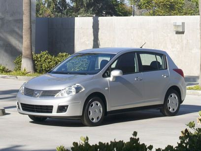 Used 2007 Nissan Versa SL w/ Convenience Pkg