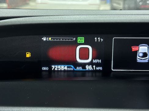 Used 2018 Toyota Prius Prime Advanced image 19