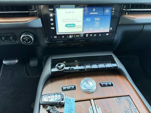 New 2026 Lincoln Navigator Black Label AWD/4WD image 30
