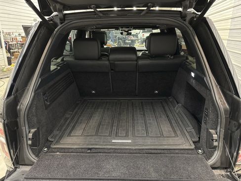 Used 2018 Land Rover Range Rover Autobiography image 36