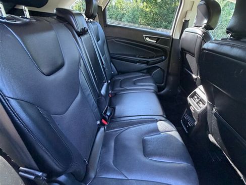 Used 2016 Ford Edge Titanium w/ Equipment Group 301A AWD/4WD image 23