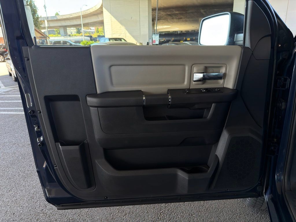 Used 2012 RAM 1500 Classic SLT w/ Popular Equipment Group AWD/4WD image 19