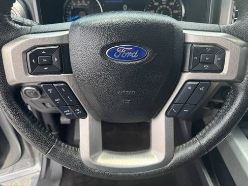 Used 2016 Ford F150 Platinum w/ Equipment Group 701A Luxury AWD/4WD image 10
