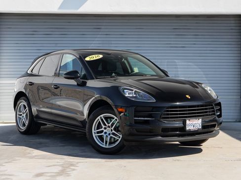 Used 2020 Porsche Macan w/ Premium Package AWD/4WD image 10