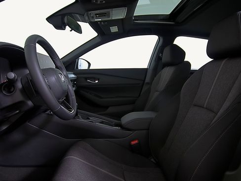 Used 2025 Honda Accord Sport image 22