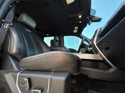 Used 2016 Ford F150 Platinum w/ Equipment Group 701A Luxury AWD/4WD image 28