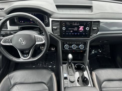 Used 2023 Volkswagen Atlas SEL Premium AWD/4WD image 3