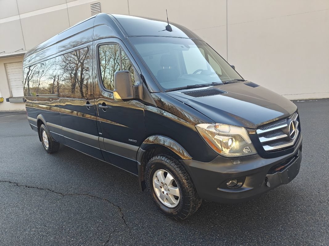 Used 2016 Mercedes-Benz Sprinter 2500 image 10