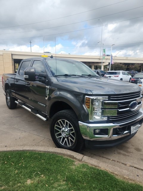 Used 2019 Ford F250 Lariat w/ Lariat Value Package AWD/4WD image 1