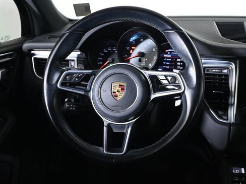 Certified 2018 Porsche Macan S AWD/4WD image 12