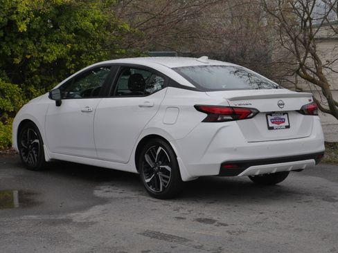 Certified 2023 Nissan Versa SR w/ Trunk Package image 16