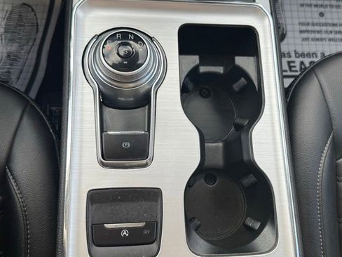 Used 2022 Ford Edge SEL w/ Class II Trailer Tow Package image 18