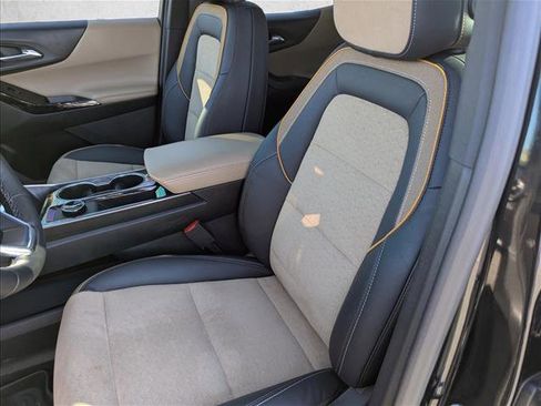 Used 2025 Chevrolet Equinox ACTIV w/ Safety and Technology Package image 24