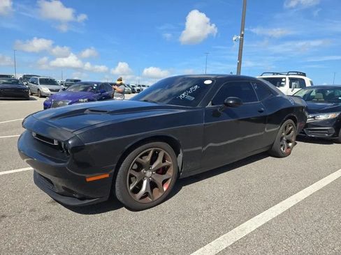 Used 2015 Dodge Challenger SXT Plus w/ Driver Convenience Group RWD image 1