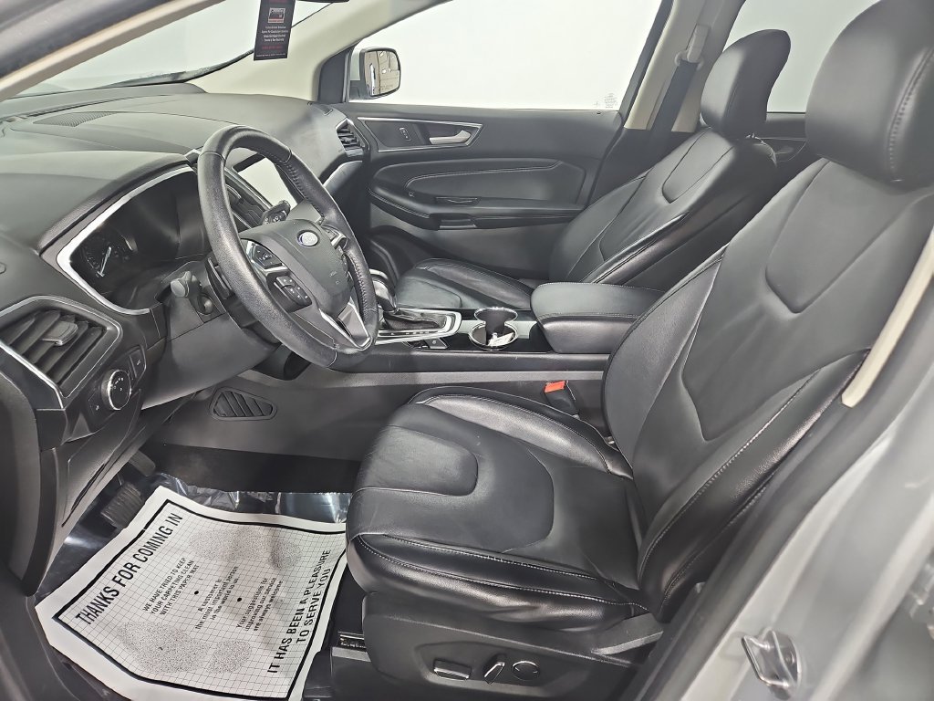 Used 2018 Ford Edge Titanium AWD/4WD image 10