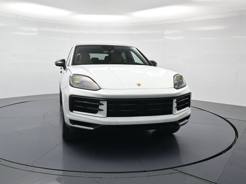 Certified 2026 Porsche Cayenne Coupe AWD/4WD image 33