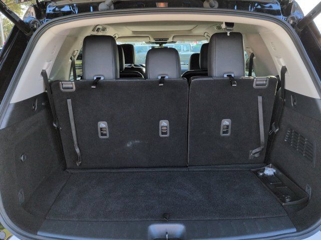 Used 2025 Nissan Pathfinder SL w/ SL Premium Package AWD/4WD image 12