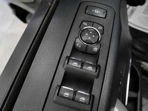 Used 2022 Ford F250 Lariat w/ Black Appearance Package AWD/4WD image 14
