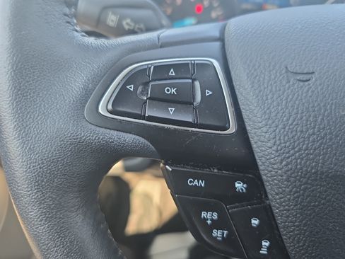Used 2018 Ford Escape SEL w/ Ford Safe & Smart Package AWD/4WD image 16