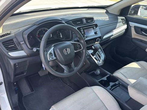 Used 2018 Honda CR-V LX image 2