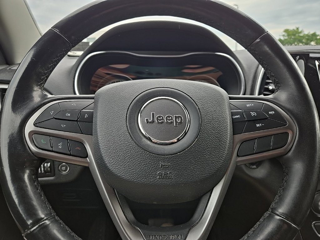 Used 2019 Jeep Cherokee Limited AWD/4WD image 15