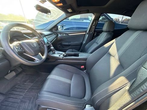 Used 2018 Honda Civic EX image 9