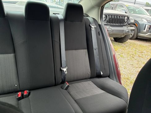 Used 2025 Nissan Sentra SV FWD image 31