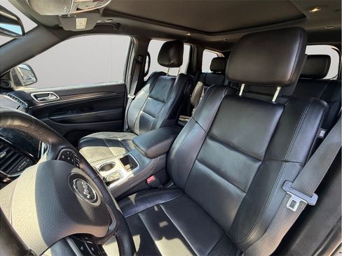 Used 2019 Jeep Grand Cherokee Limited w/ Luxury Group II RWD image 19