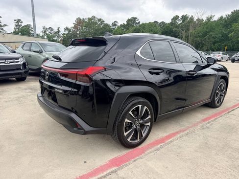 Used 2021 Lexus UX 200 w/ Premium Package FWD image 41