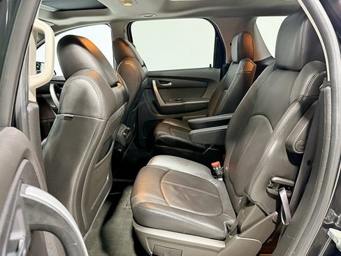 Used 2011 GMC Acadia SLT image 28