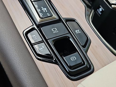 Used 2024 Lexus RX 350 w/ Convenience Package image 27