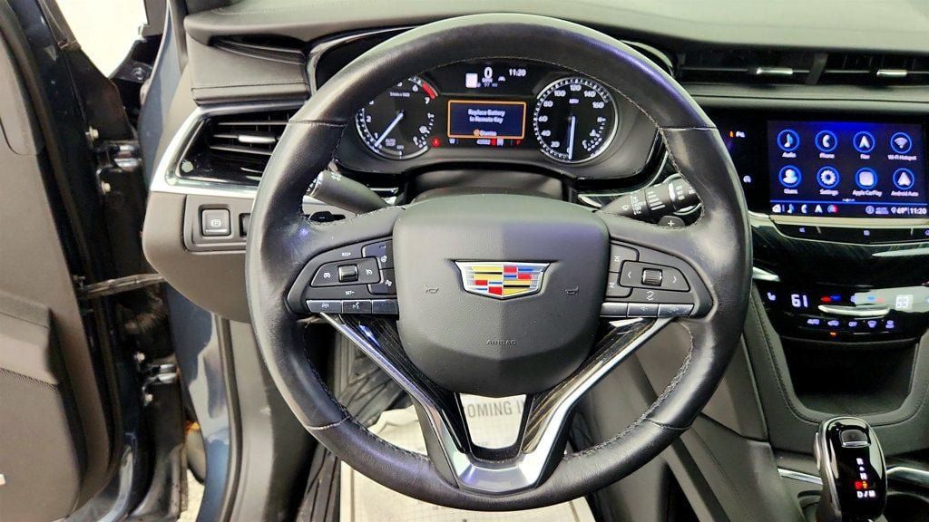 Used 2020 Cadillac XT6 Premium Luxury AWD/4WD image 14