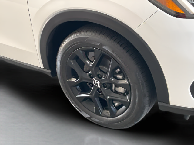 Certified 2025 Honda HR-V Sport image 26