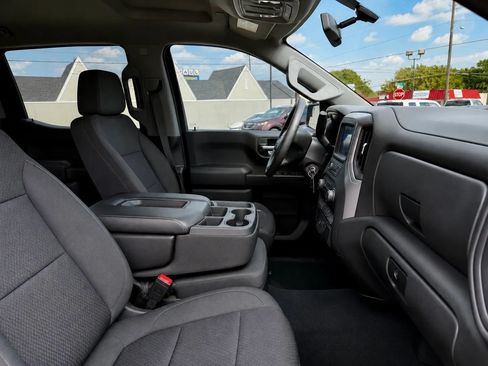 Used 2019 Chevrolet Silverado 1500 Custom w/ Custom Value Package RWD image 11