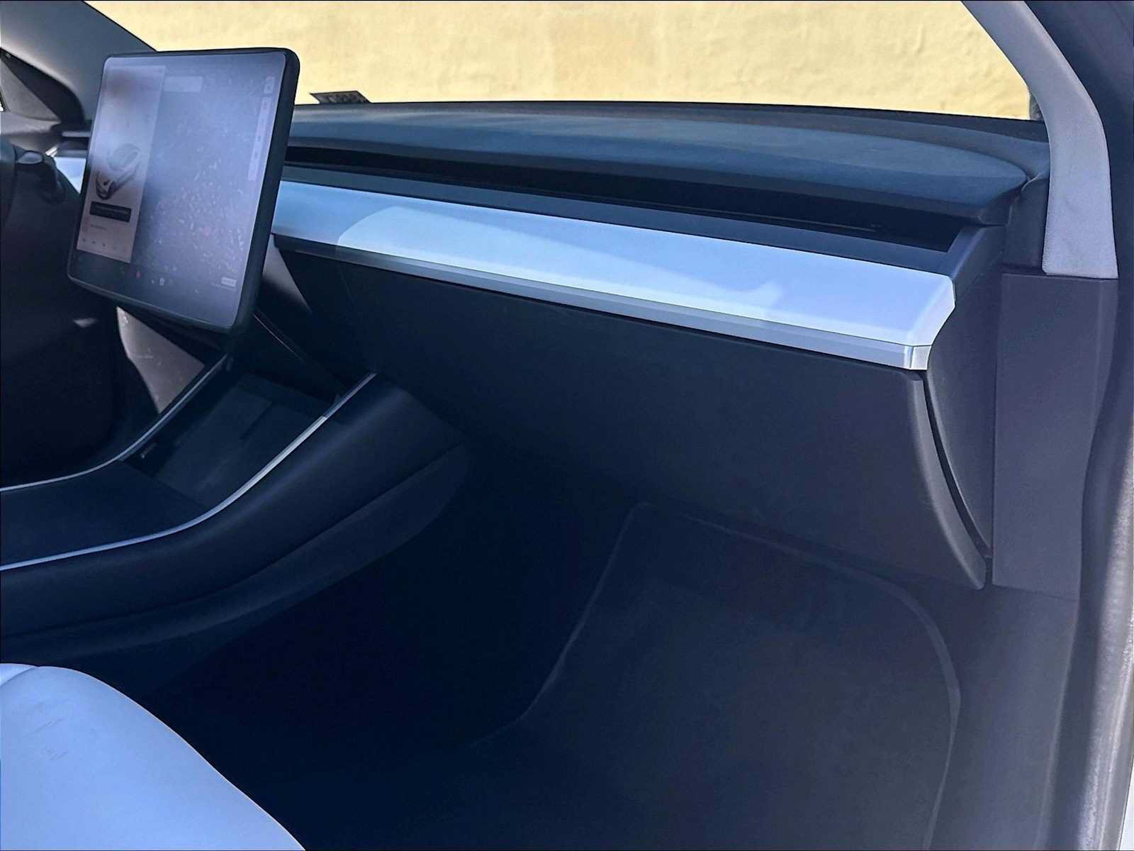 Used 2018 Tesla Model 3 Performance AWD/4WD image 18