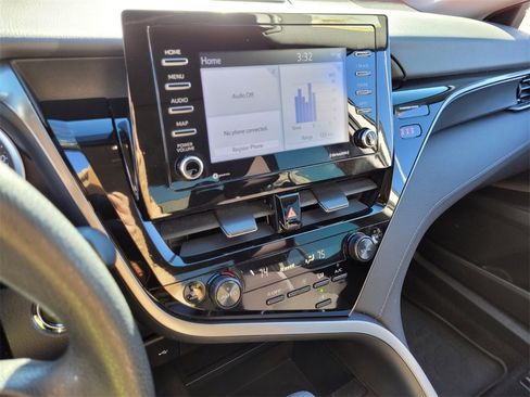 Certified 2023 Toyota Camry LE image 21