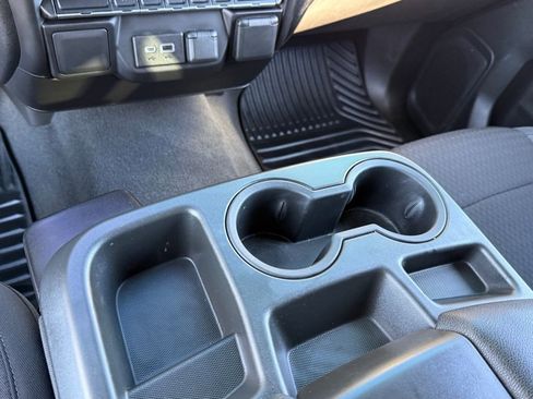 Used 2022 Chevrolet Silverado 1500 Custom w/ Safety Confidence Package image 28