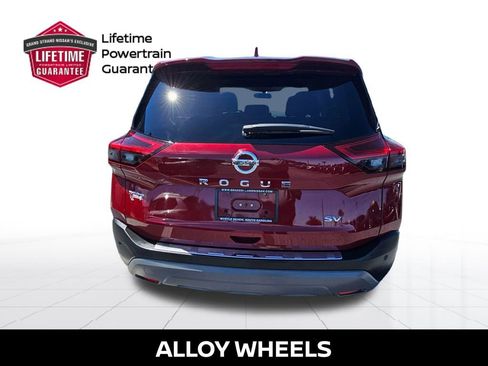 Used 2021 Nissan Rogue SV w/ Premium Package FWD image 9
