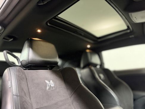 Used 2018 Dodge Challenger R/T Scat Pack w/ Leather Interior Group image 11