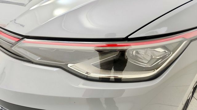 Used 2025 Volkswagen GTI SE FWD image 24