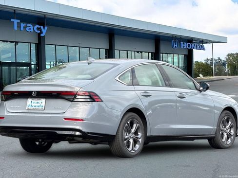 Used 2026 Honda Accord EX-L image 6