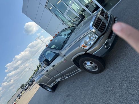 Used 2008 Dodge Ram 3500 Truck SLT w/ Popular Equipment Group AWD/4WD image 3