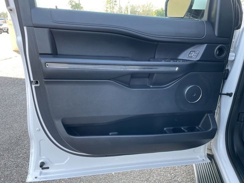 Used 2019 Ford Expedition XLT w/ Equipment Group 202A image 15