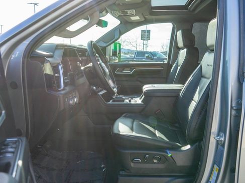 New 2025 GMC Sierra 2500 Denali w/ Denali Reserve Package image 11