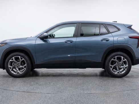 Used 2025 Chevrolet Trax LT image 5