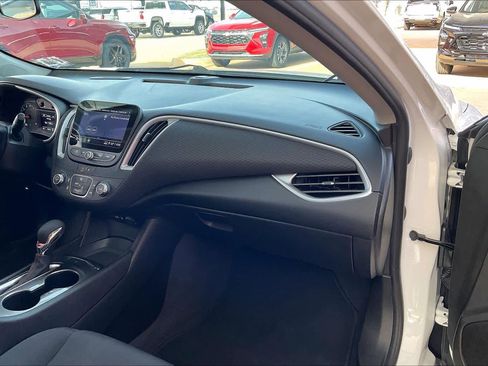 Certified 2023 Chevrolet Malibu RS image 17